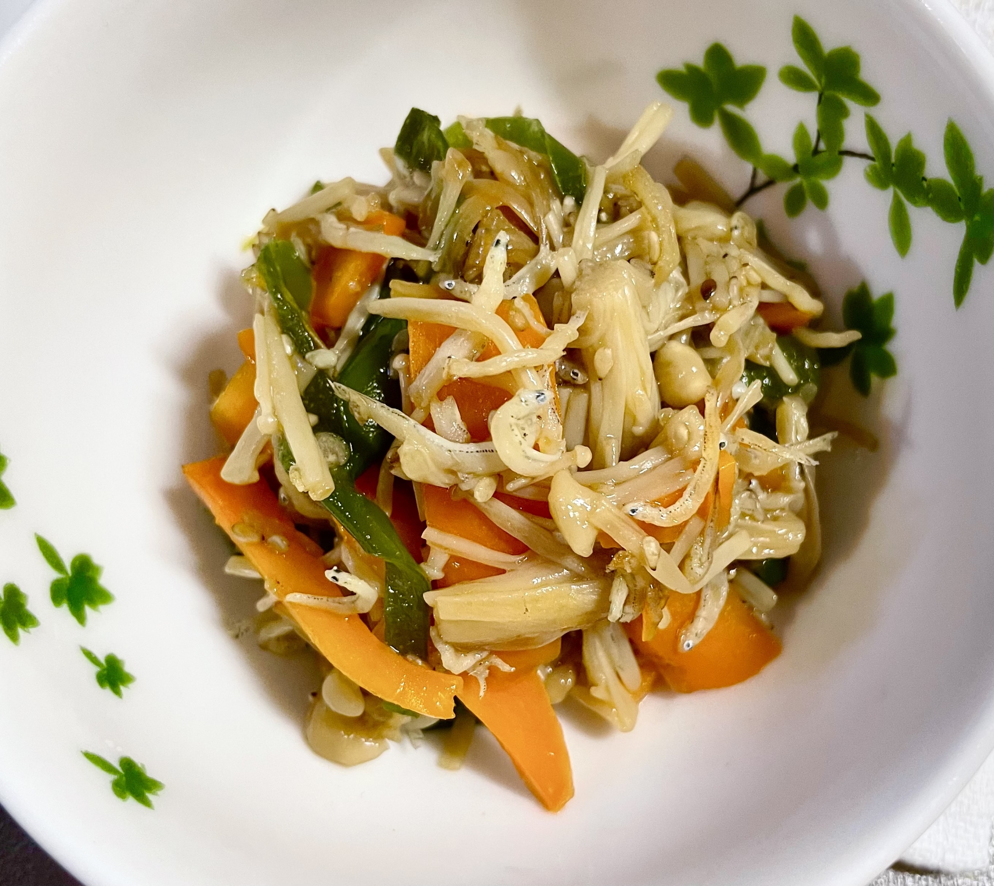 簡単一品！しらすと野菜の炒め煮