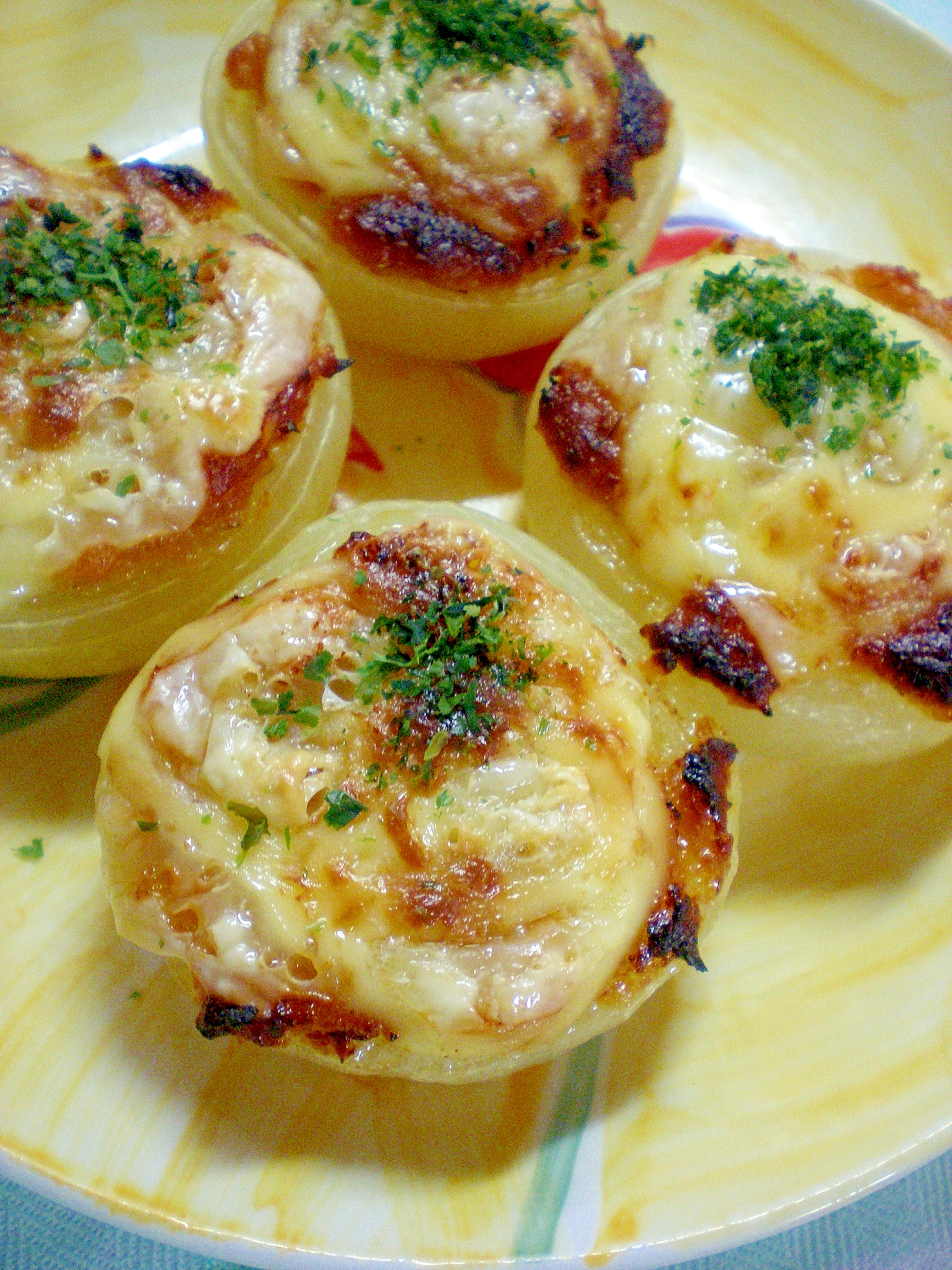 焼き玉ねぎ~味噌グラタン風~
