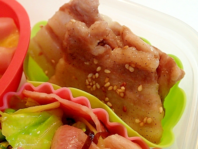 お弁当　ＣＯで　豚バラの蜂蜜塩コショウ焼き