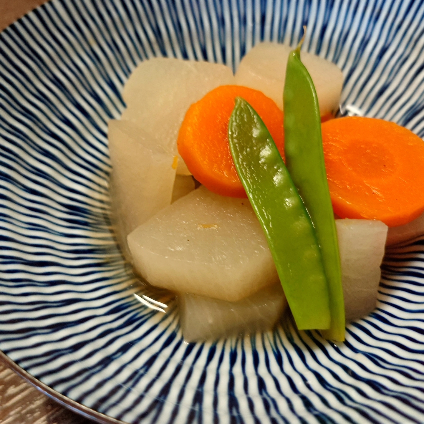 大根と人参の煮物　煮干し味