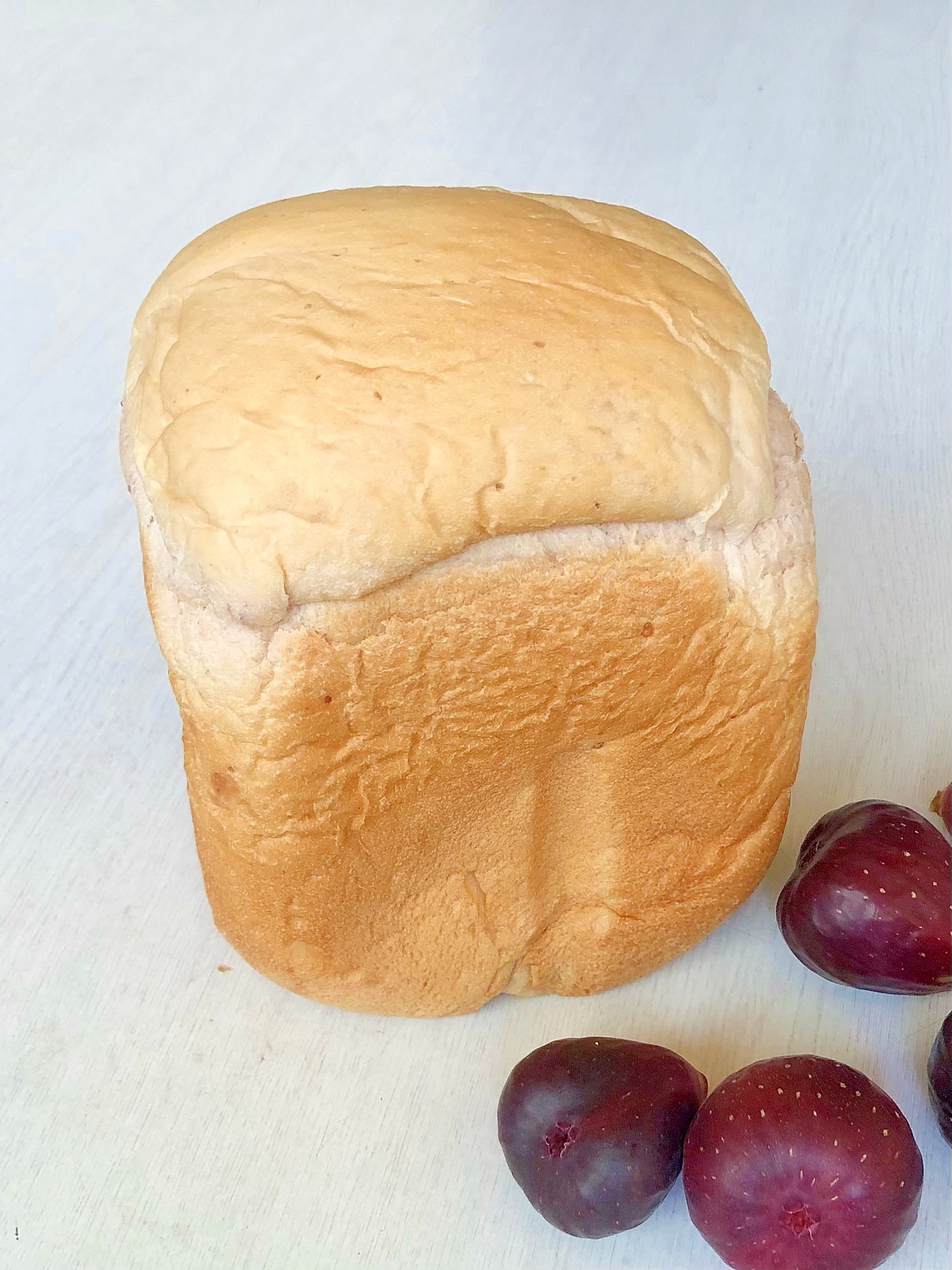 イチジクの皮で♡桃色いちじくパン　HB