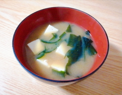 豆腐たっぷり味噌汁
