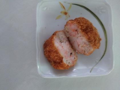 今迄豚カツ屋さんで買ってた海老かつがこんなに簡単に美味しく出来ました(@_@)
教えていただきありがとー♪