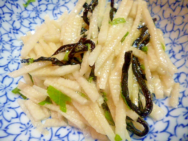 簡単 おつまみ 長芋の塩昆布と大葉の和え物 レシピ 作り方 By みずたまsweet 楽天レシピ 簡単 おつまみ 長芋の塩昆布と大葉の和え物 レシピ 作り方 By みずたまsweet 楽天レシピ