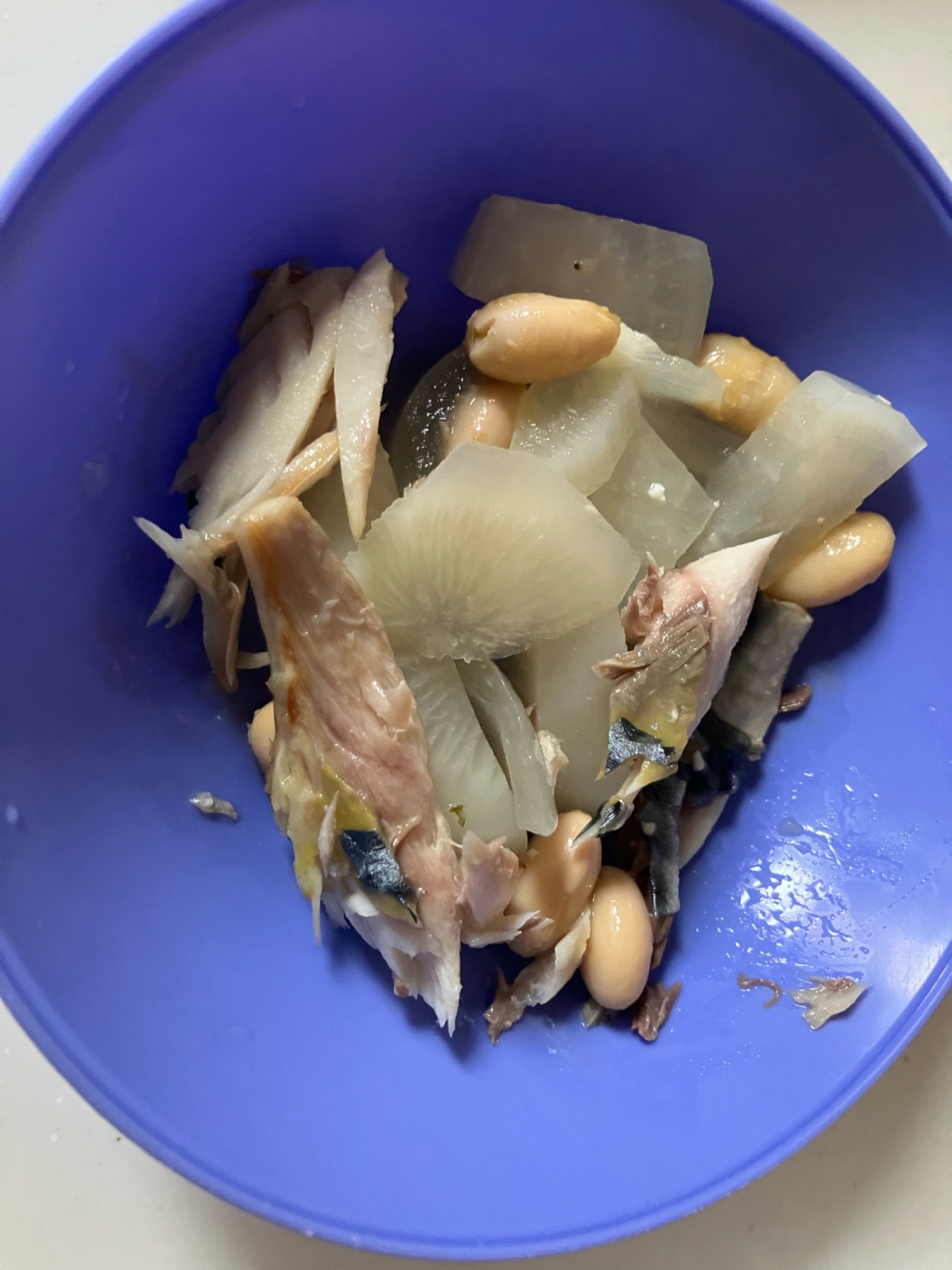 大根とさばと蒸し大豆炒め