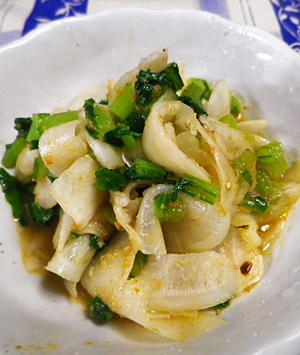 カブの麺つゆラー油サラダ