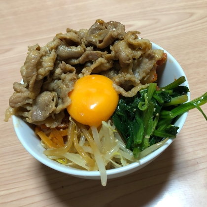 ピリ辛豚肉と三色ナムルのビビンバ♪