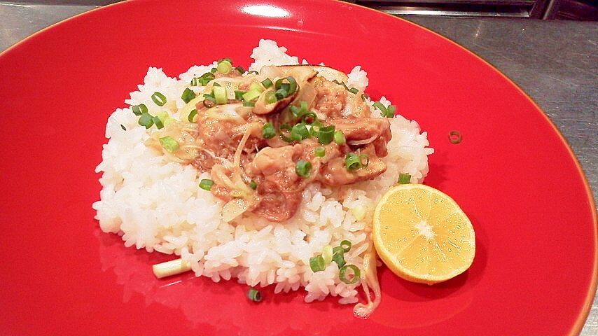 ネギ塩黒豚トロトロ角煮丼 完熟すだち添え☆