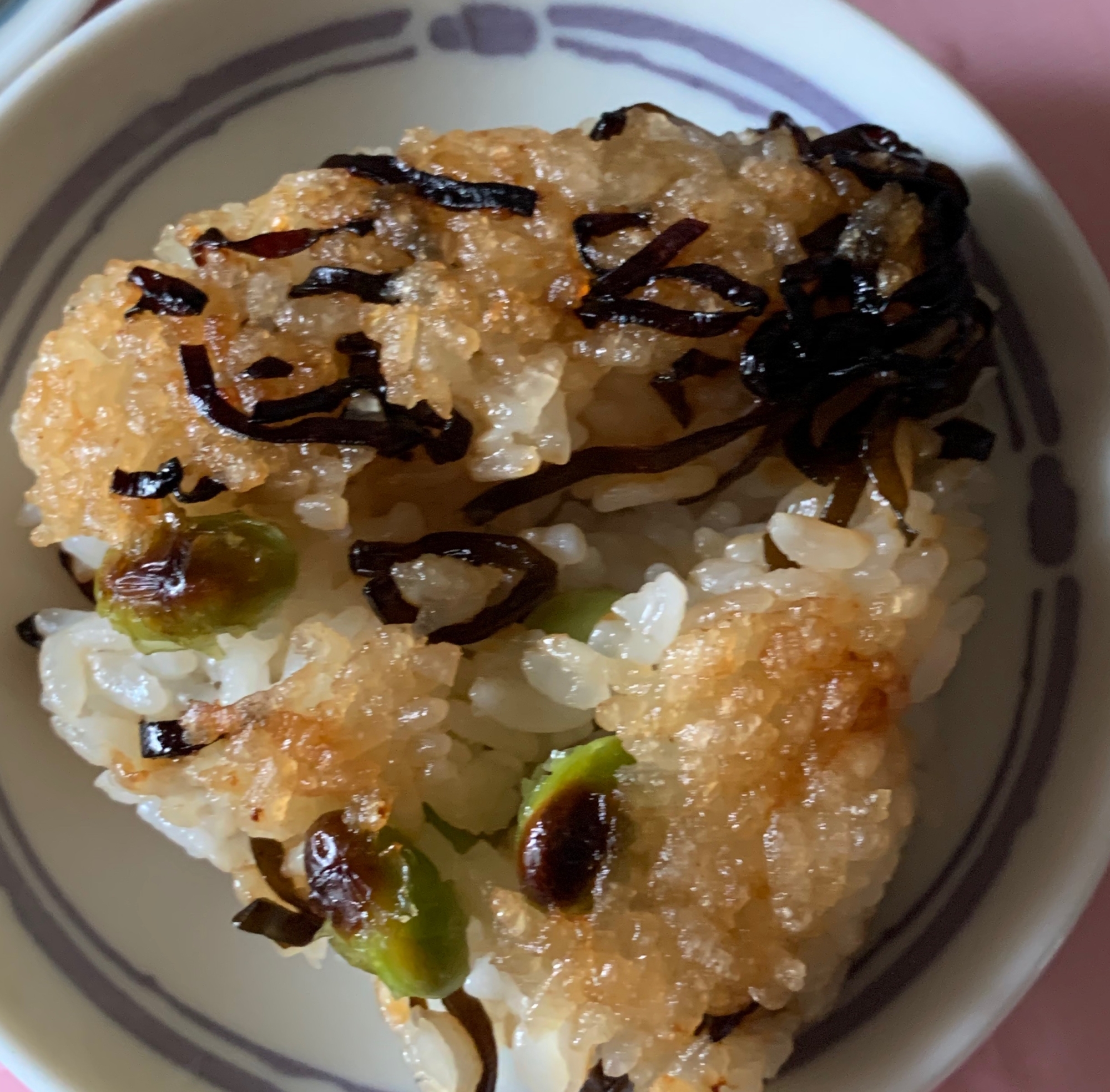 塩昆布と枝豆の焼きおにぎり☆