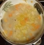 人参と白菜の押し麦スープ
