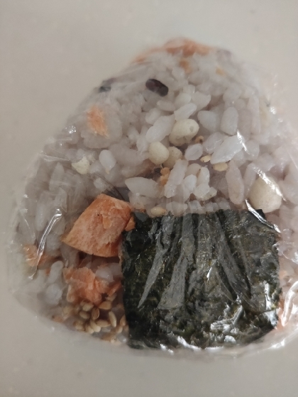 何個も食べれる天かすおにぎり