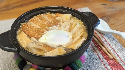 味噌煮込みうどん、お家にある調味料で、かんたん美味しくできました！
茶色い感じになってしまいましたが、とってもあったまりました！