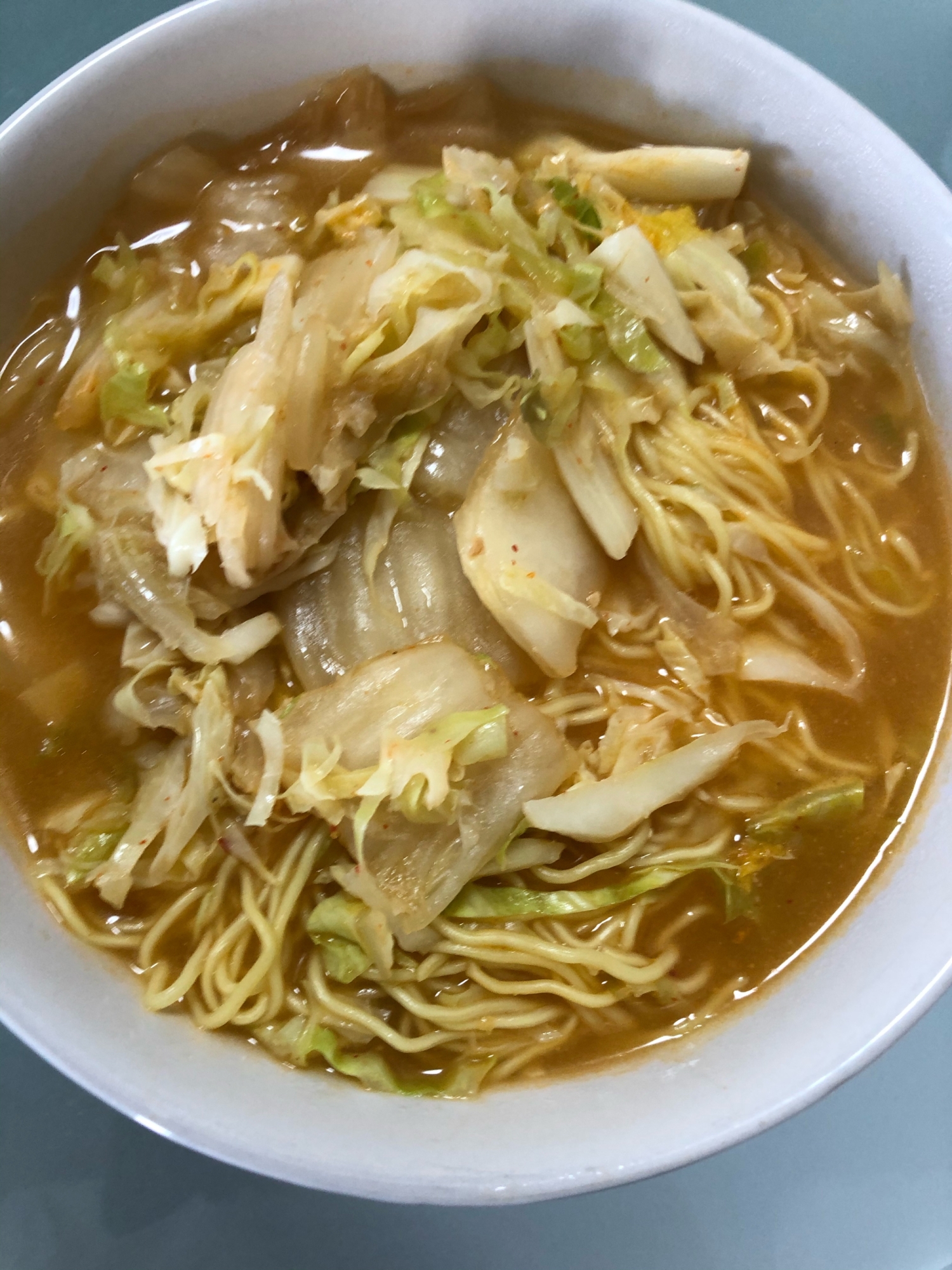 野菜盛りだくさんキムチ味噌ラーメン