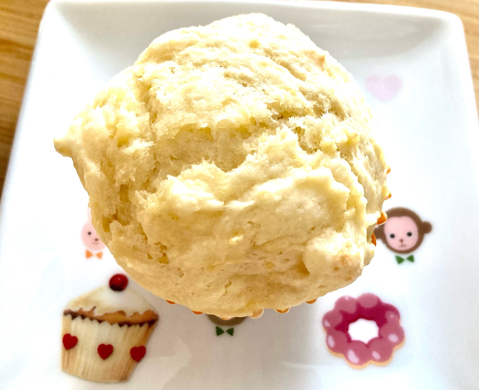 材料３つ！カルピスとお豆腐のカップケーキ