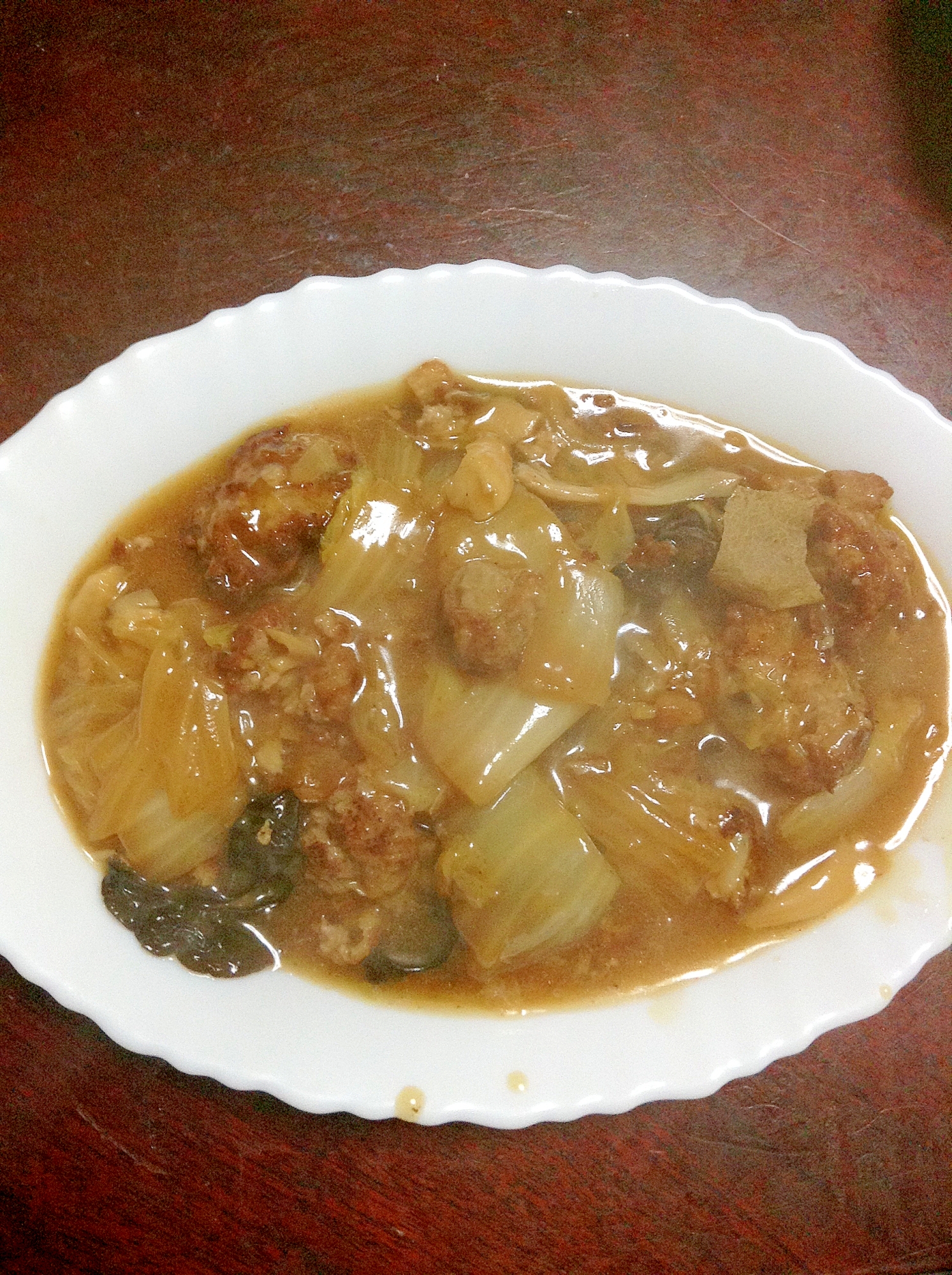 エリンギと白菜と肉団子の餡かけ煮。【中華丼】