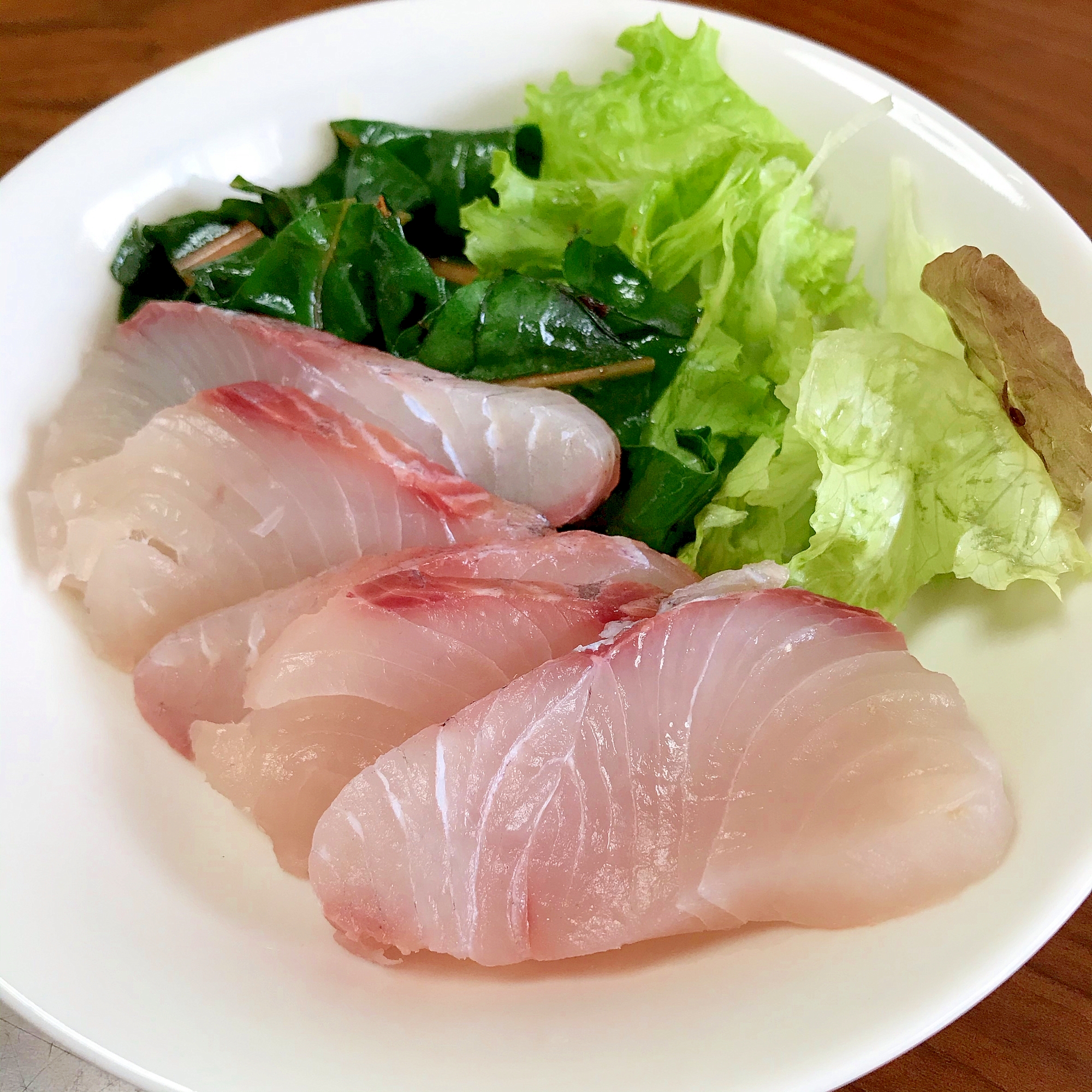 スイスチャードのバターソテーとレタスとヒラマサ レシピ 作り方 By 水玉模様 楽天レシピ スイスチャードのバターソテーとレタスとヒラマサ レシピ 作り方 By 水玉模様 楽天レシピ