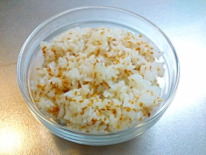 基本の寿司飯 (写真はゴマ入り)