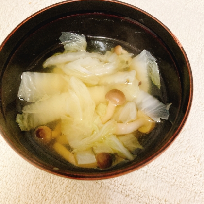 白菜としめじの鶏ガラスープ♡簡単♡ヘルシー