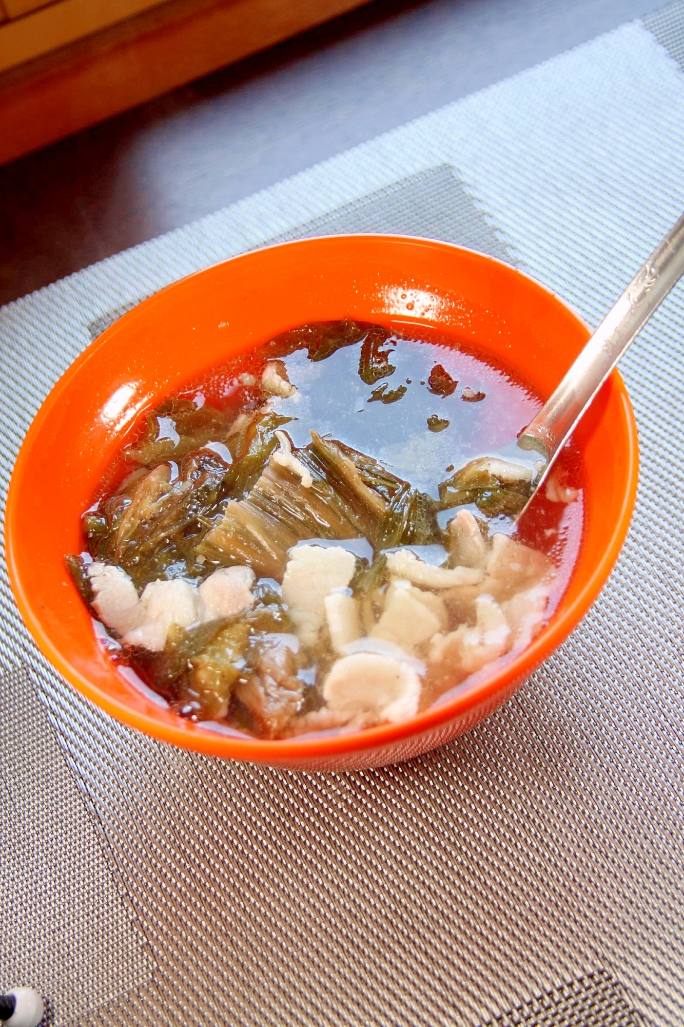 台湾の客家料理『福菜肉片湯』