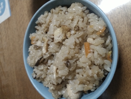 しめじと鶏肉の炊き込みご飯