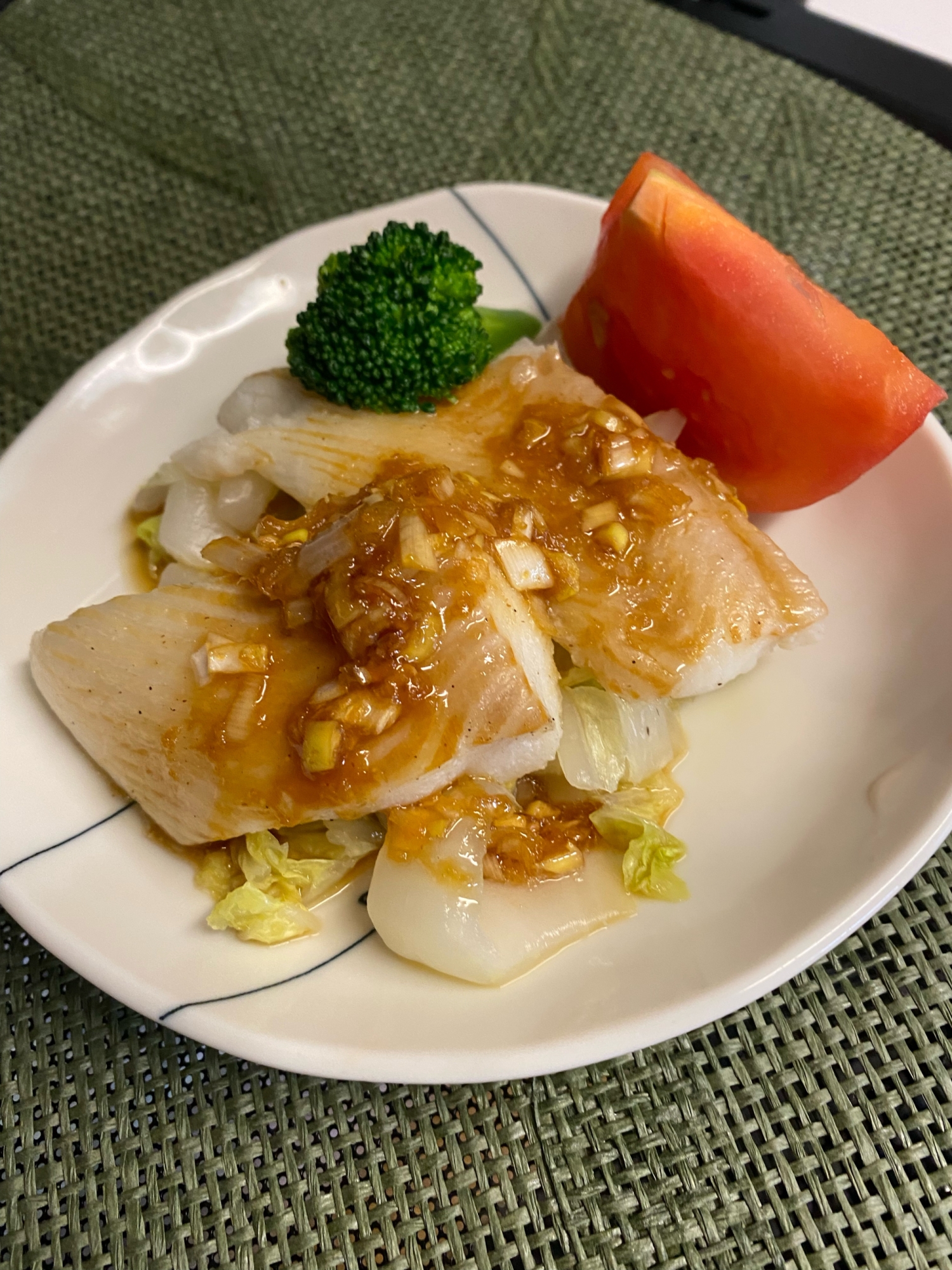 白菜と絡めて❣️蒸しカラスガレイのピリ辛中華ダレ