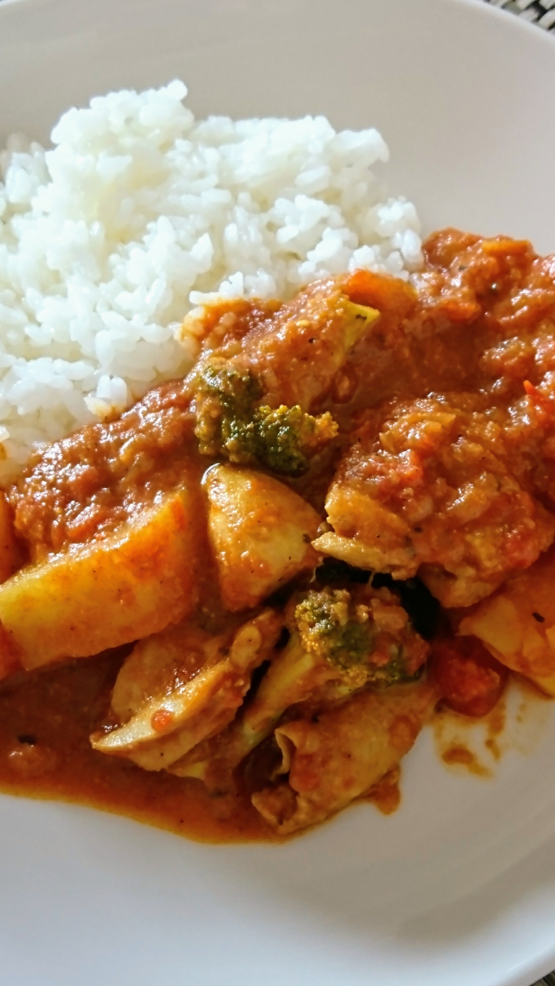 トマトとチキンの野菜カレー