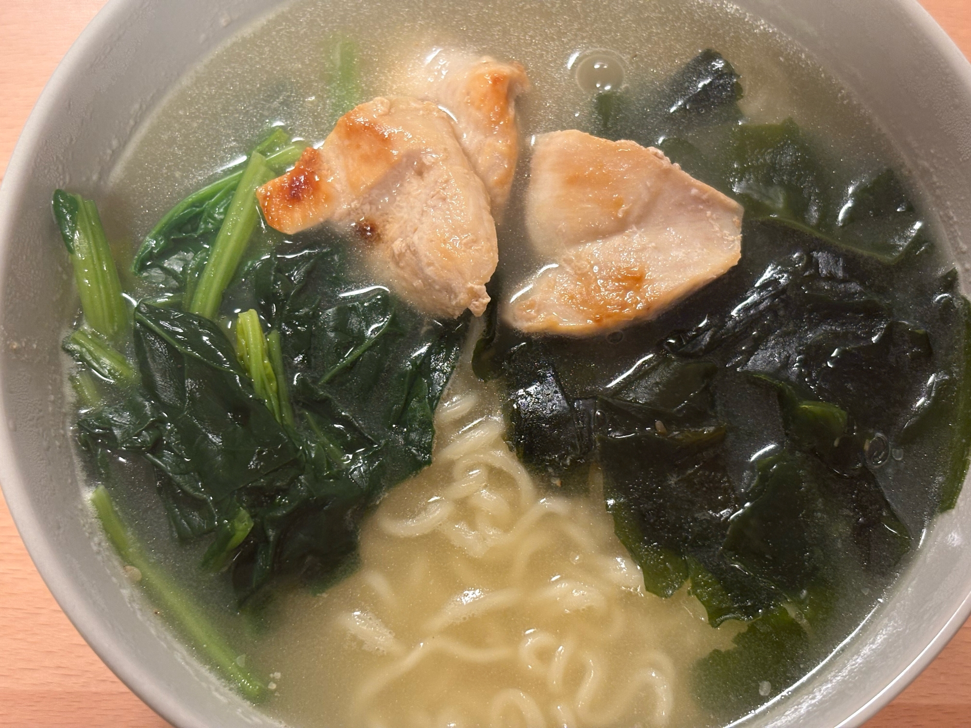 鶏ムネ肉のサッポロ一番塩ラーメン
