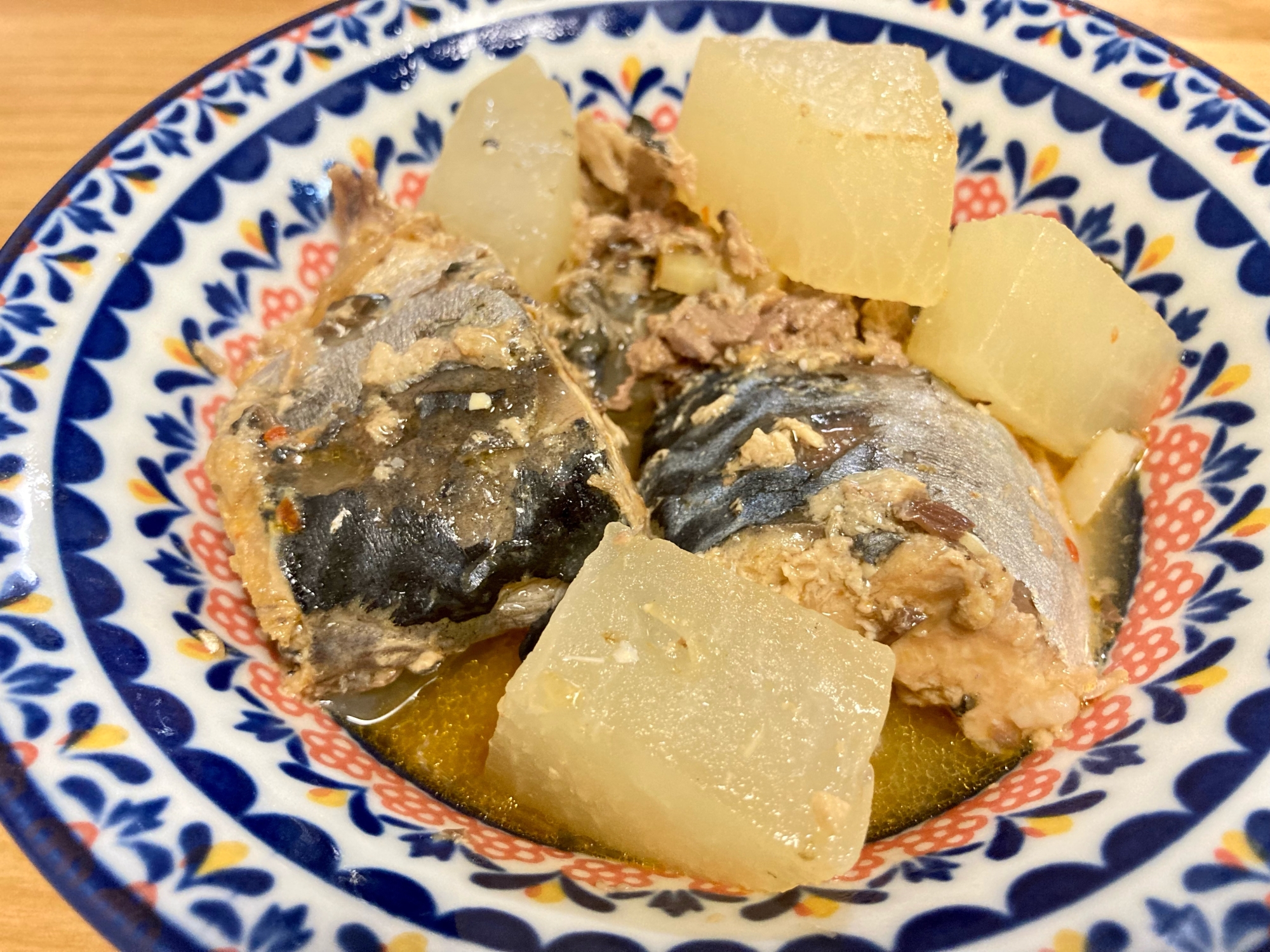 ストウブで！薄味好きさんのピリ辛サバの味噌煮