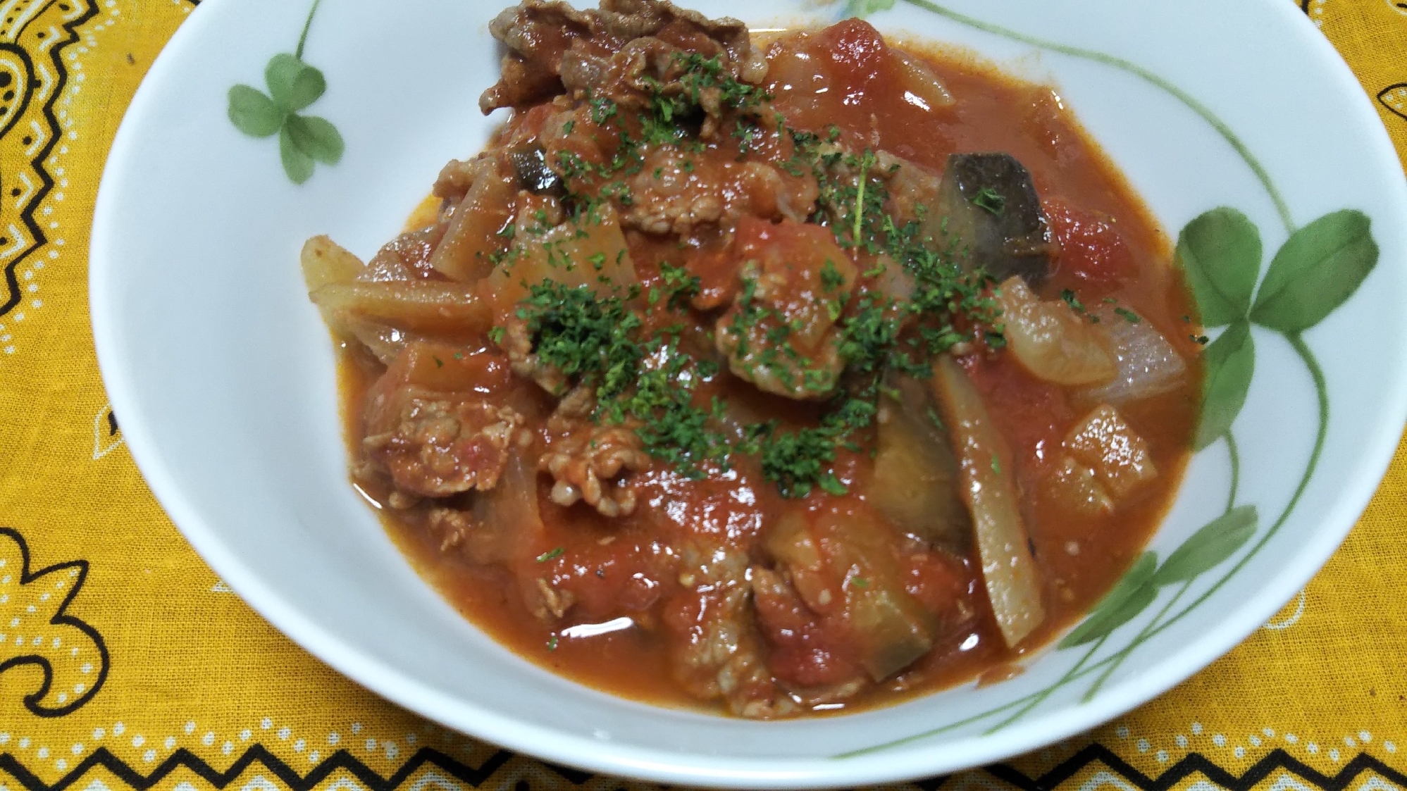 牛肉となすと玉ねぎのトマト煮込み☆