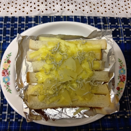 チーズトーストアレンジ 高菜漬&しらす