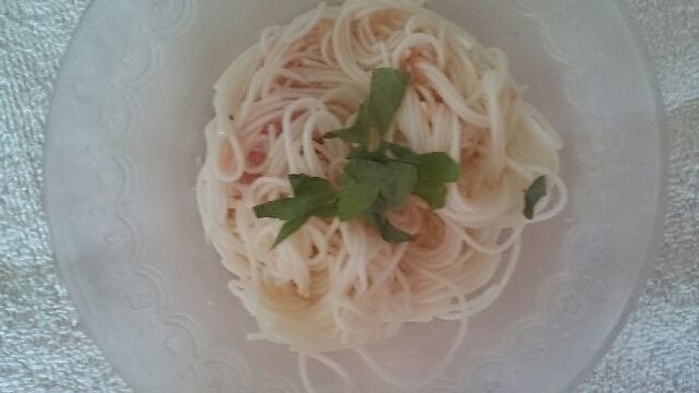 和の雰囲気!明太子と大葉のたらスパソースそうめん