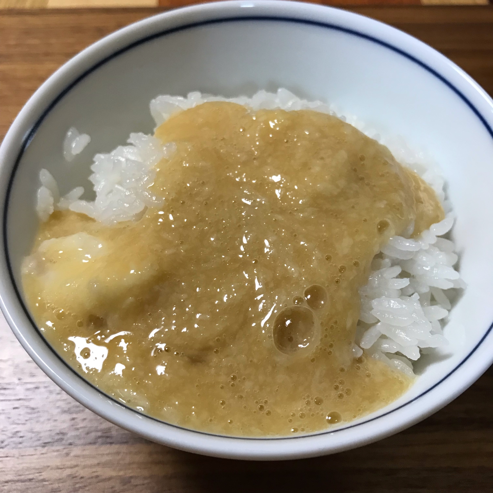 昆布茶入り山芋のたまごかけご飯