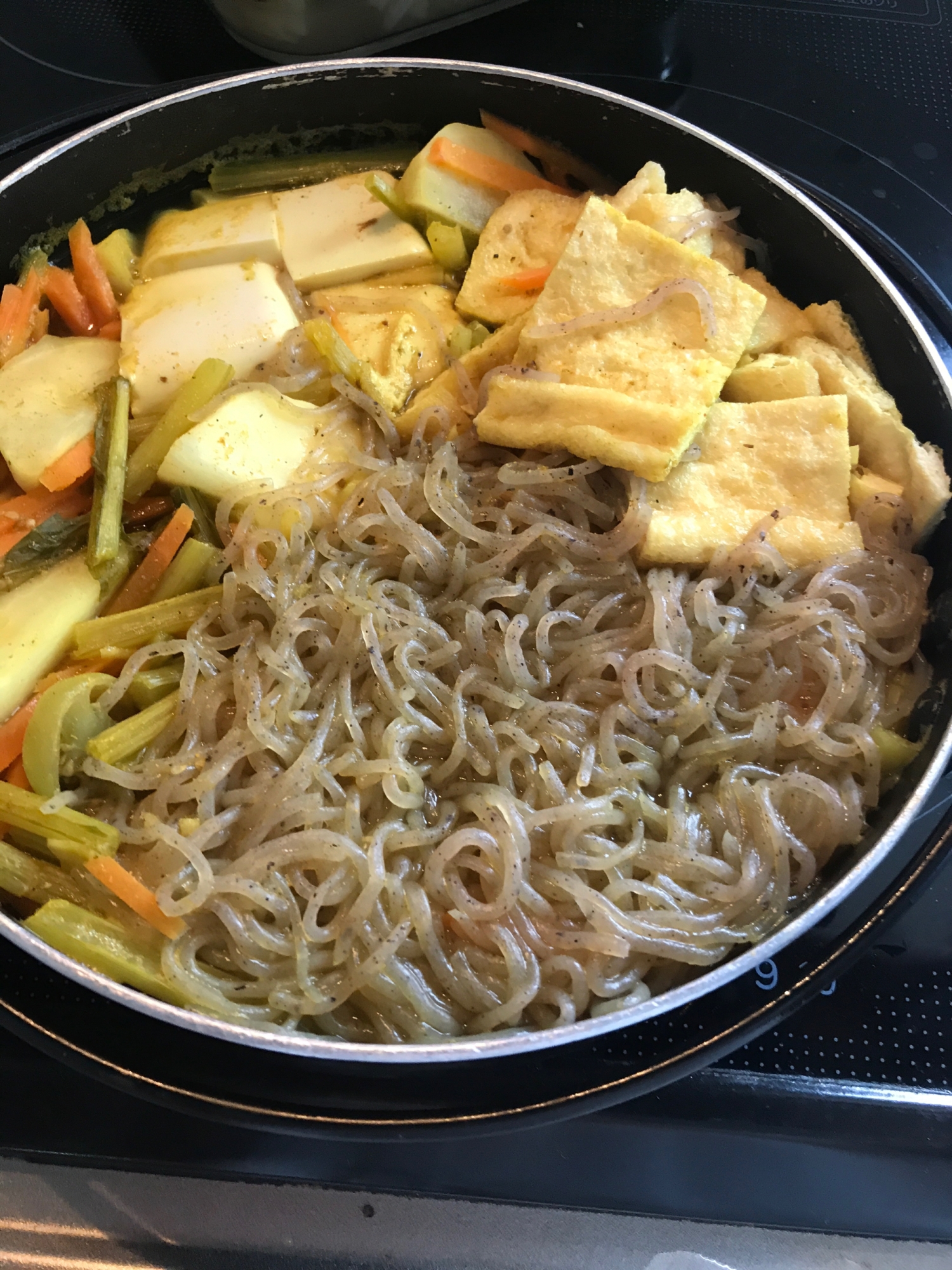 カレー味の豆腐鍋
