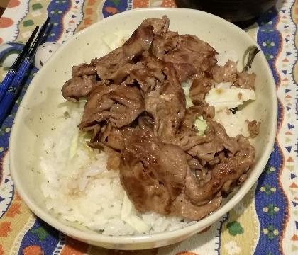 男の人にも❤すき焼き肉ソテー丼♪（岩塩＆黒胡椒）