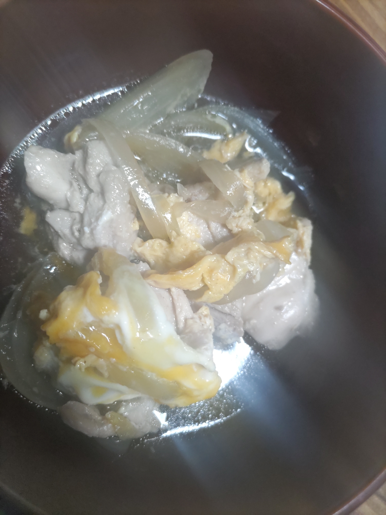 鶏肉と玉ねぎと卵の煮物