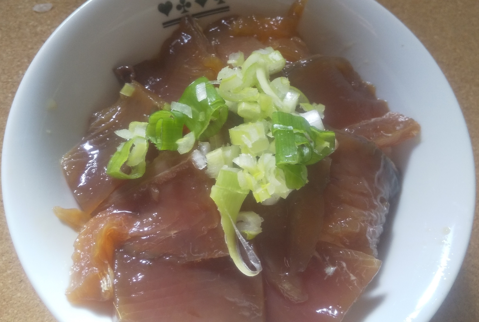 めんつゆでかつおの漬け丼