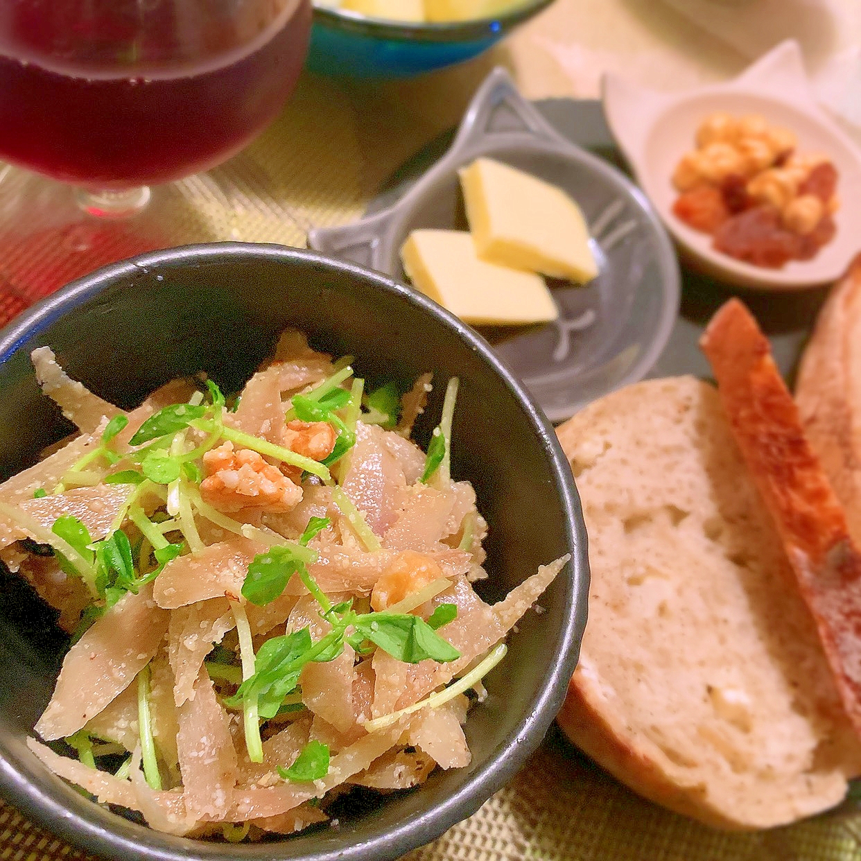 おつまみ牛蒡と豆苗の胡桃チーズ和え