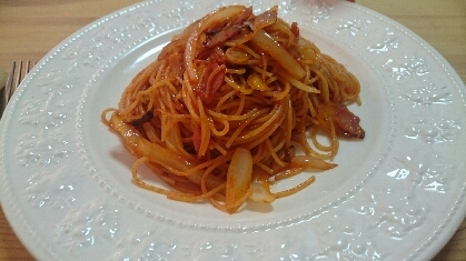 お昼ご飯に簡単、スパゲティ　ナポリタン