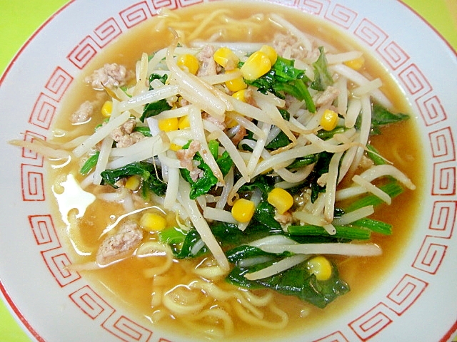 もやしとひき肉の味噌ラーメン レシピ 作り方 By Mint74 楽天レシピ