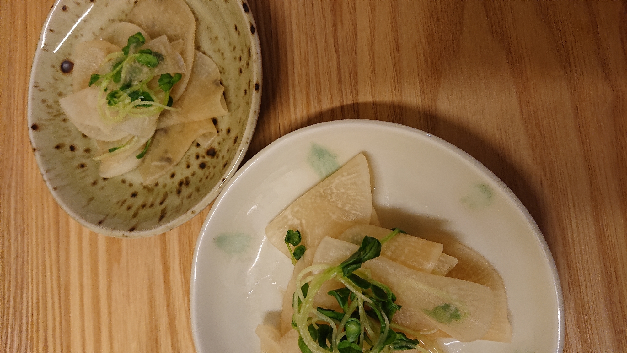 真夏のキッチンで大根の煮物