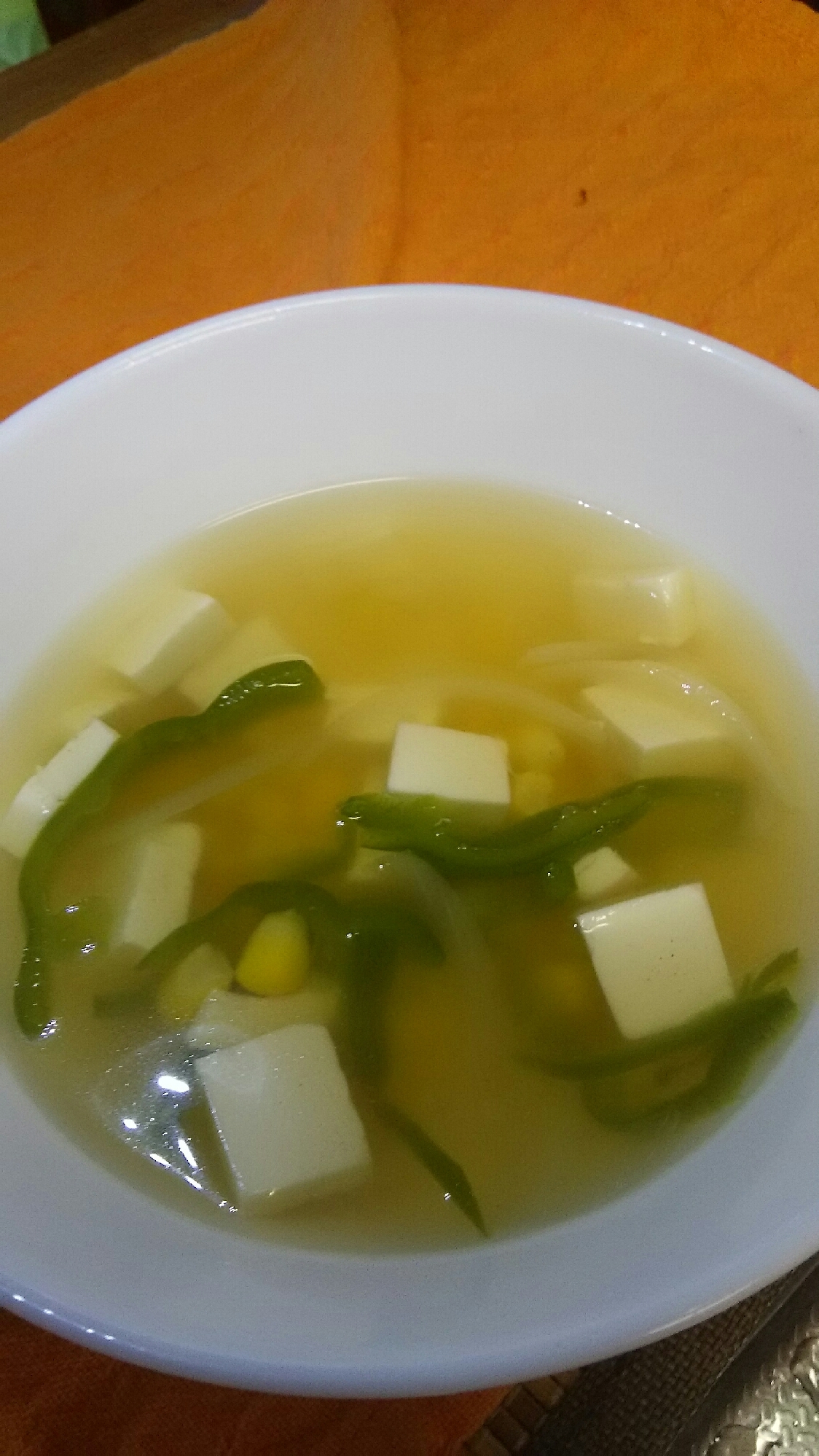 【節約レシピ】ピーマンとコーンのスープ