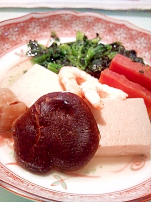 高野豆腐と干しシイタケ　煮物