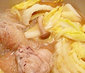 鶏手羽の白菜鍋