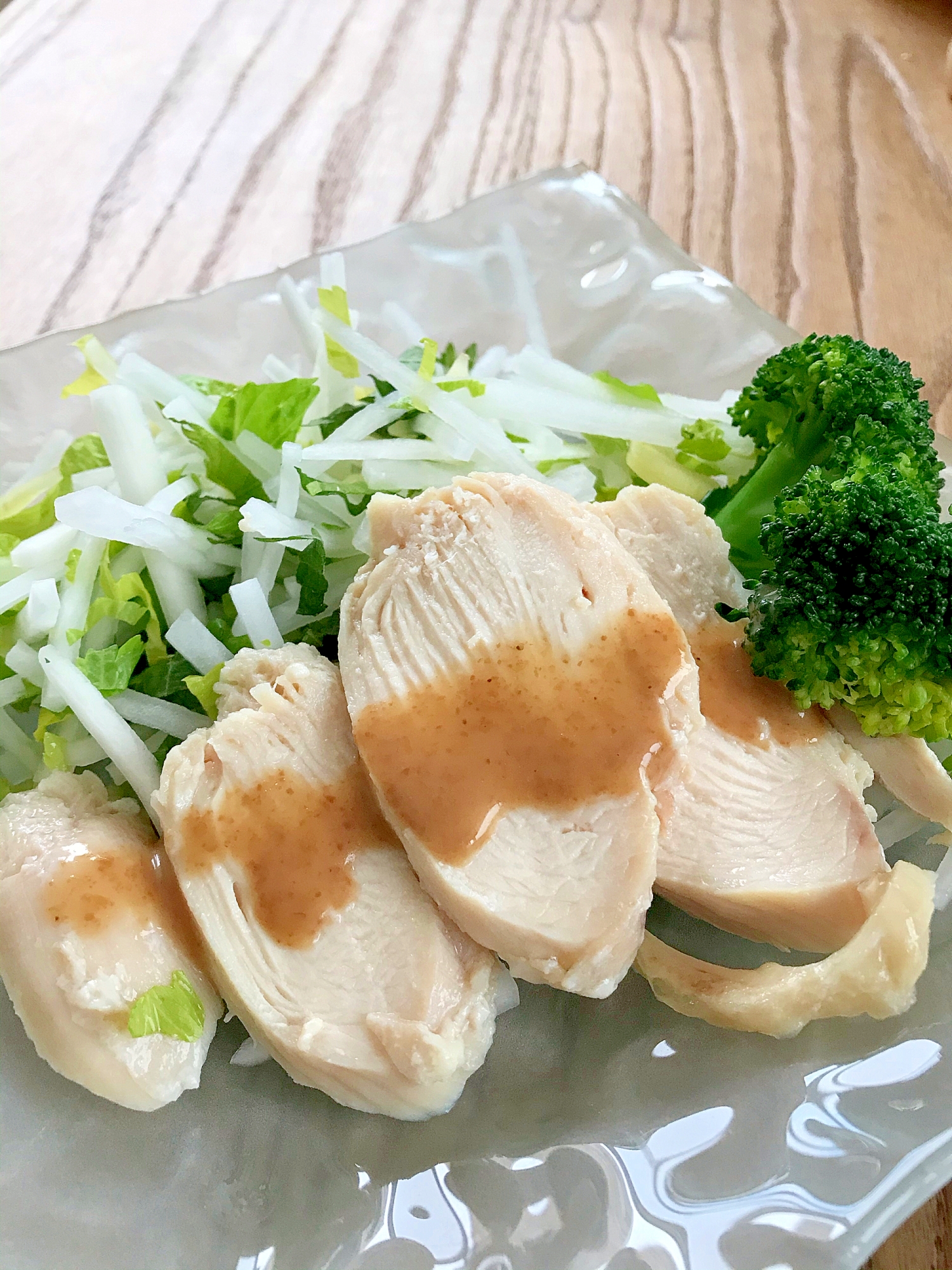 重曹で超しっとり☆鍋に放っとくだけサラダチキン