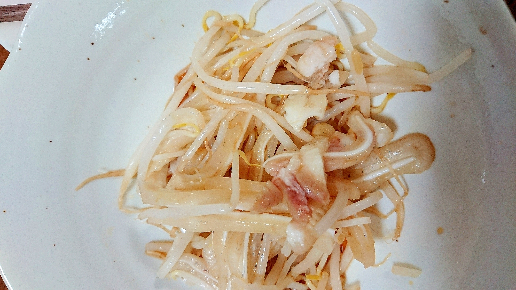 簡単!茹でるだけ♡もやしとミミガーのポン酢和え