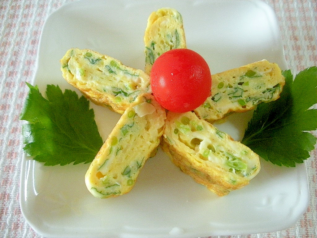 お弁当に☆三つ葉とプロセスチーズの卵焼き☆