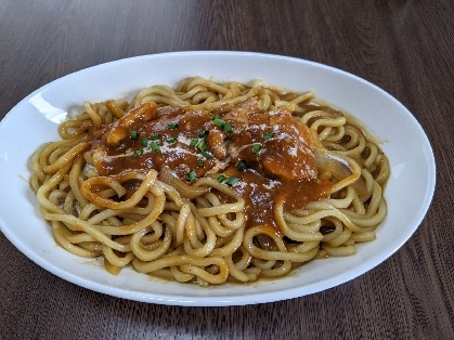 美味しい♪♪♪カレーの残りが少なかったのでルウと玉葱も追加。麺つゆと牛乳でカレーうどんにアレンジできて大満足な仕上がりでした。リピ決定です☆☆☆