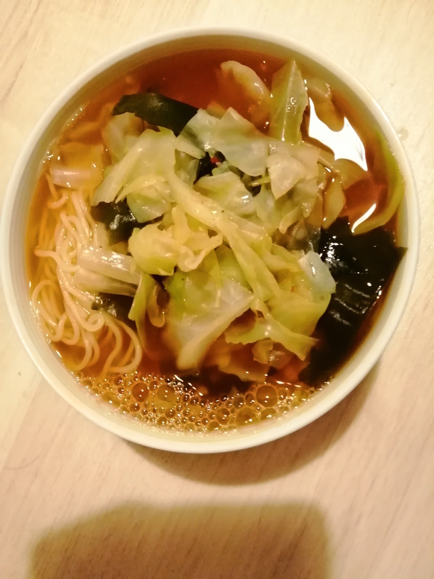 わかめキャベツ辛ラーメン
