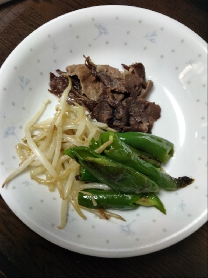 残り物野菜と牛肉のフライパン焼き