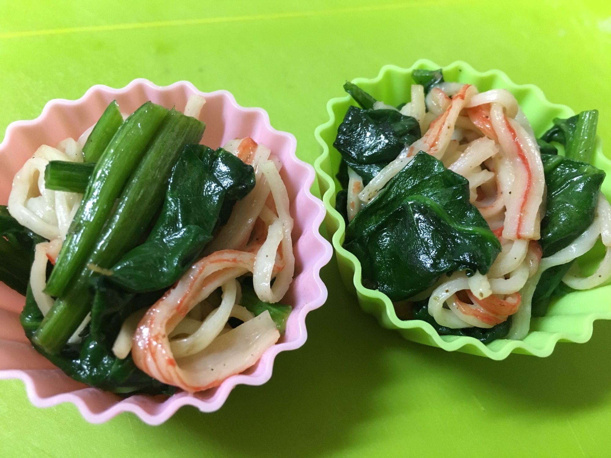 お弁当に♡ほうれん草とカニカマのバター炒め